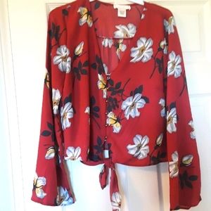 Urban Romantics size medium floral top